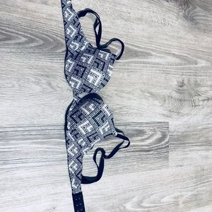 Pink bra (new without tags) 32c